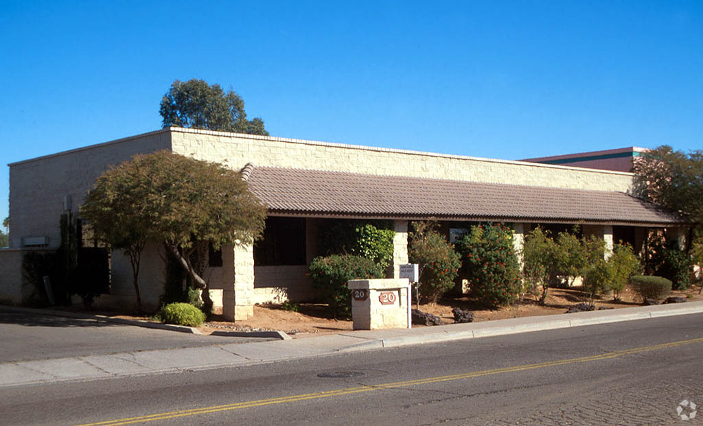 20 W Juniper Ave, Gilbert, AZ for lease Building Photo- Image 1 of 3