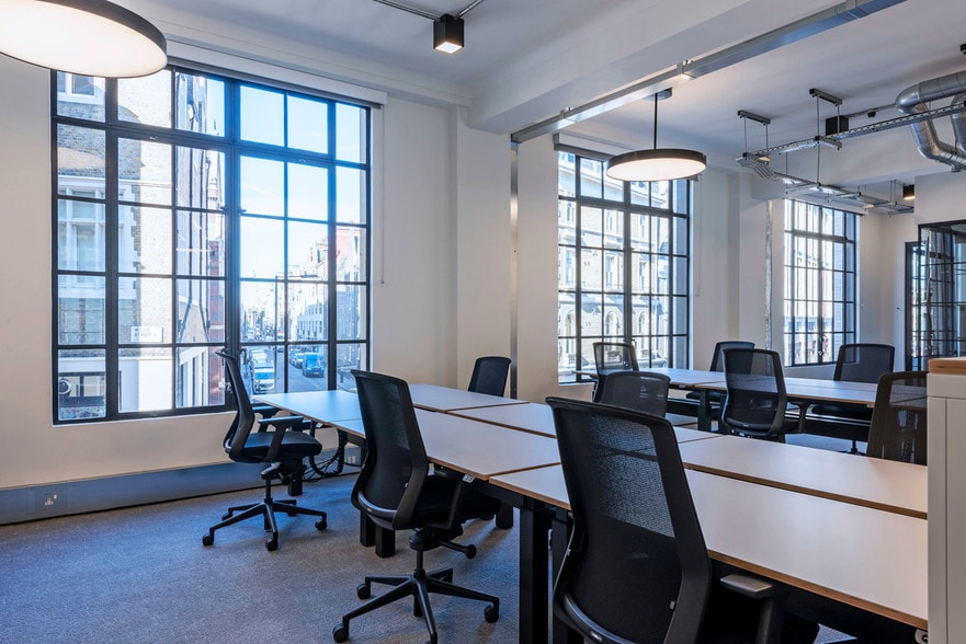 19-23 Wells St, London for lease - Interior Photo - Image 2 of 8