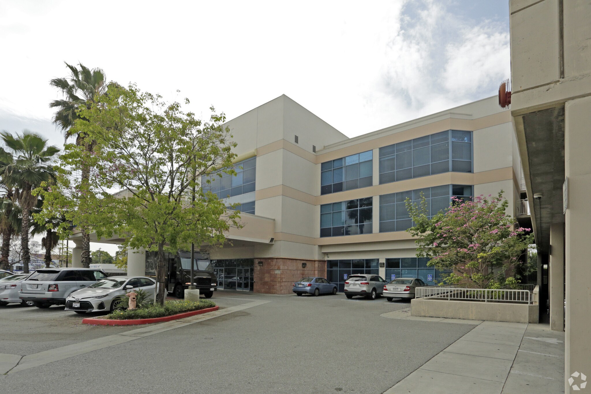 707 S Garfield Ave, Alhambra, CA 91801 Office for Lease