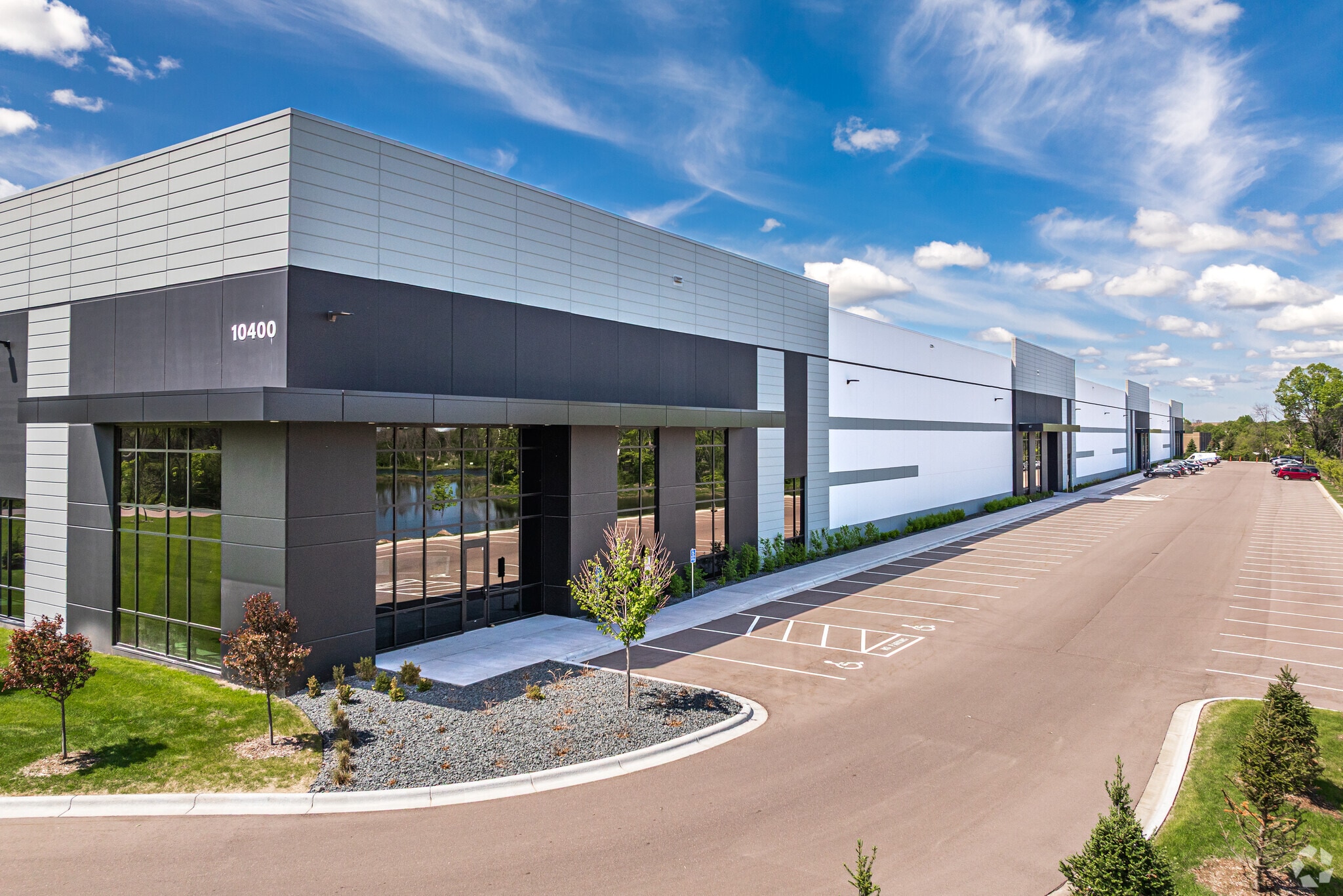 10400 Naples St NE, Blaine, MN for sale Primary Photo- Image 1 of 1