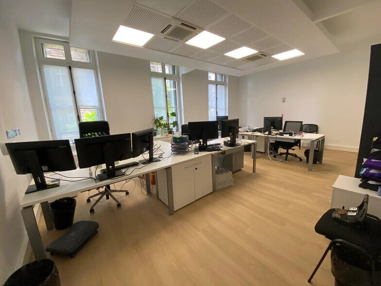 4 Place Sadi Carnot, Marseille for lease - Building Photo - Image 3 of 9