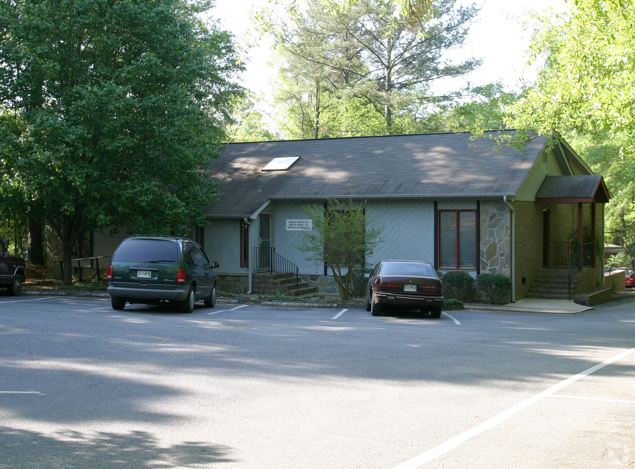 112 Montgomery Dr, Anderson, SC for sale Primary Photo- Image 1 of 1