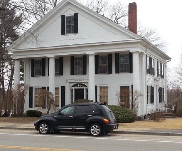 6 N Main St, Petersham, MA 01366