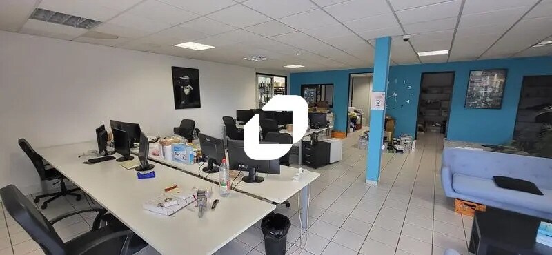 Office in Mérignac for lease - Interior Photo - Image 3 of 9