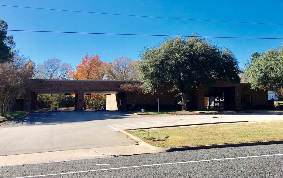 536 E Broad St, Mineola, TX, 75773 Bank Property For Sale