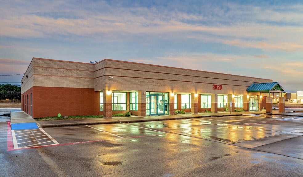 2920 Motley Dr, Mesquite, TX for lease - Building Photo - Image 2 of 10