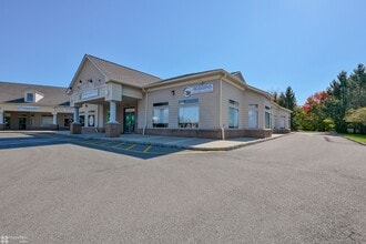 6750 Iroquois Trl, Allentown, PA for lease Building Photo- Image 1 of 24