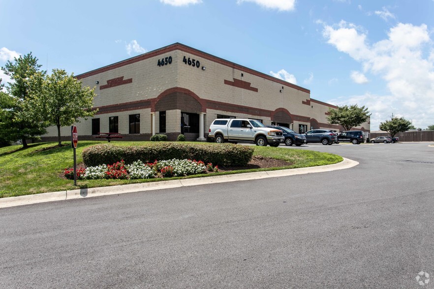 4650 Wedgewood Blvd, Frederick, MD for lease - Building Photo - Image 2 of 5