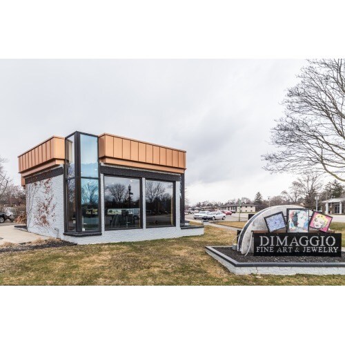 28001 Southfield Rd, Lathrup Village, MI 48076