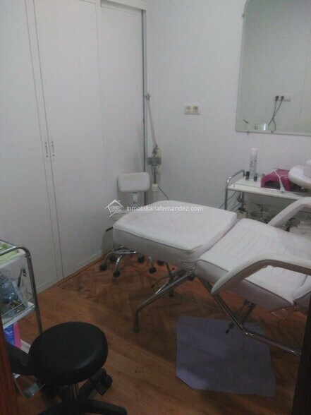 Retail in Cáceres, Cáceres for sale - Building Photo - Image 1 of 16