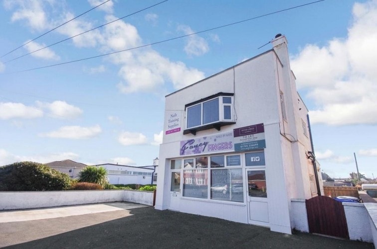 245A Victoria Rd, Prestatyn for sale Primary Photo- Image 1 of 1