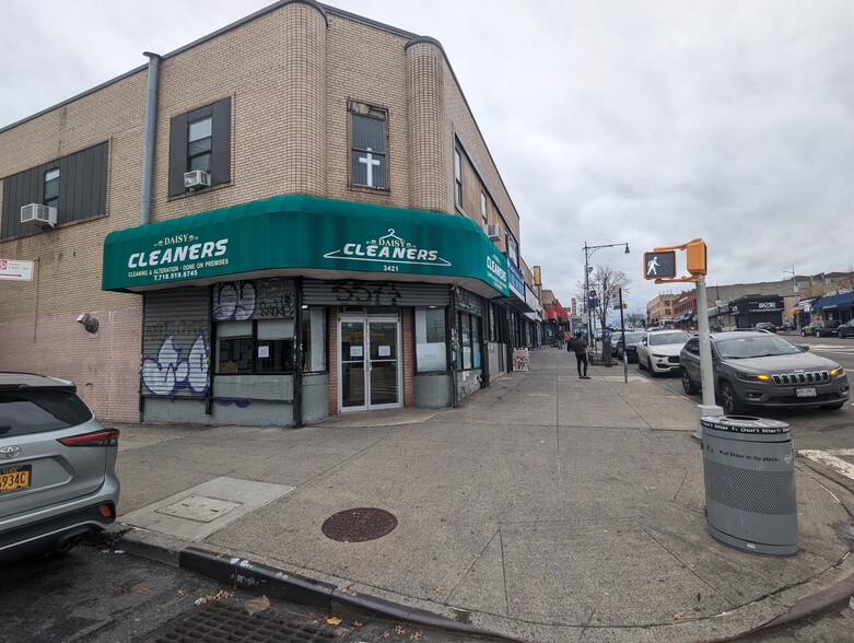 3421-3439 Boston Rd, Bronx, NY for lease - Building Photo - Image 3 of 11