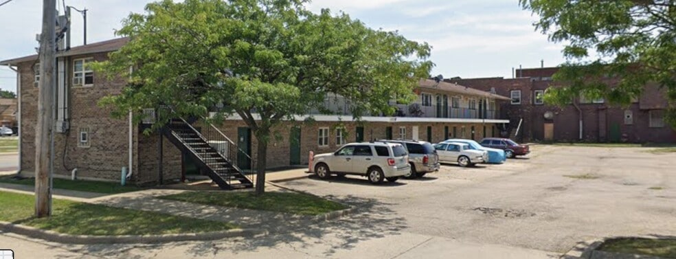 512 S 5th Ave, Maywood, IL for sale - Building Photo - Image 2 of 6