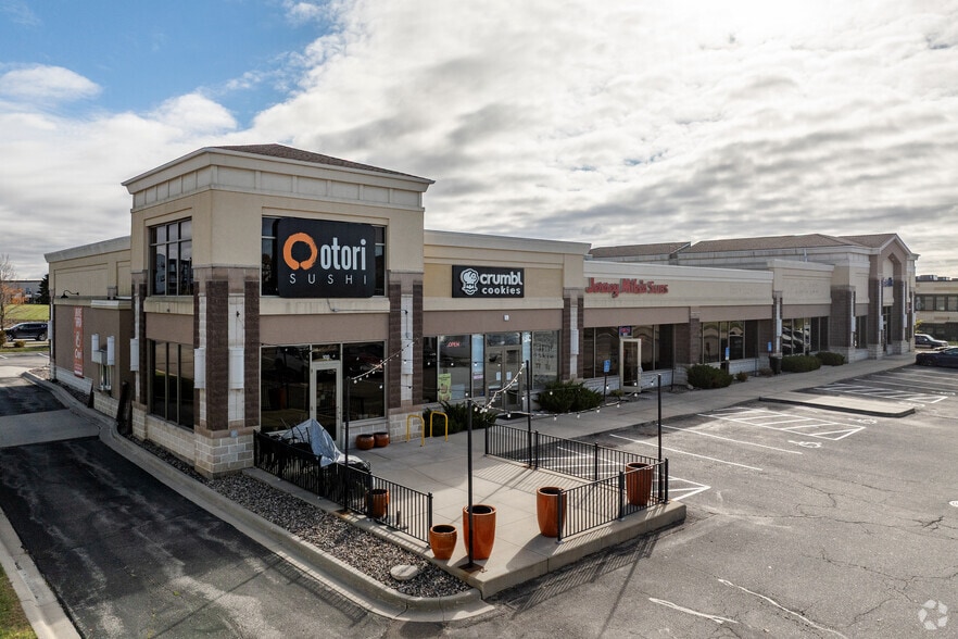 2665 Commerce Dr NW, Rochester, MN for lease - Building Photo - Image 2 of 20