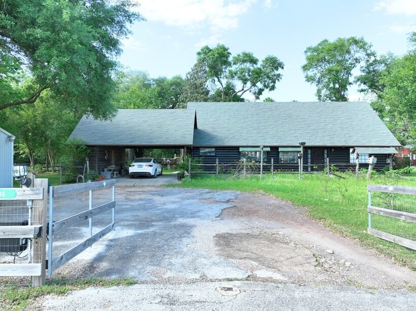 View Photo