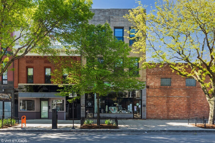1943 W Division St, Chicago, IL for sale - Building Photo - Image 1 of 1