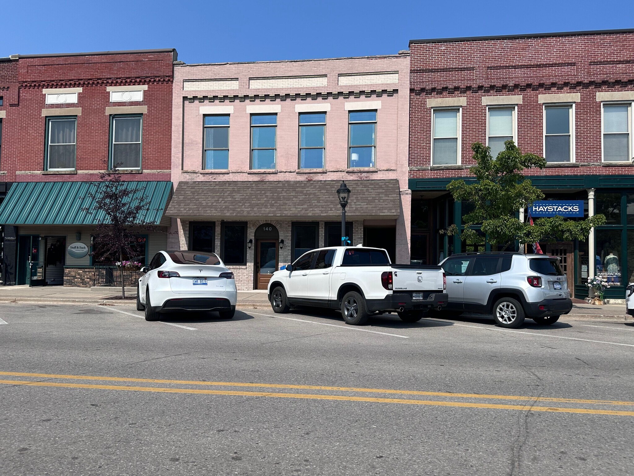 140 River St, Elk Rapids, MI for sale Primary Photo- Image 1 of 1