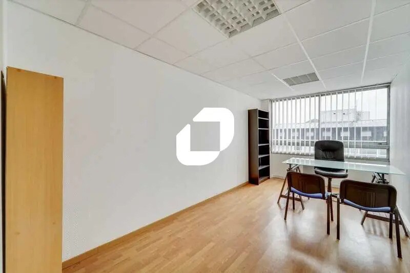 Office in Ris-Orangis for lease - Interior Photo - Image 3 of 13