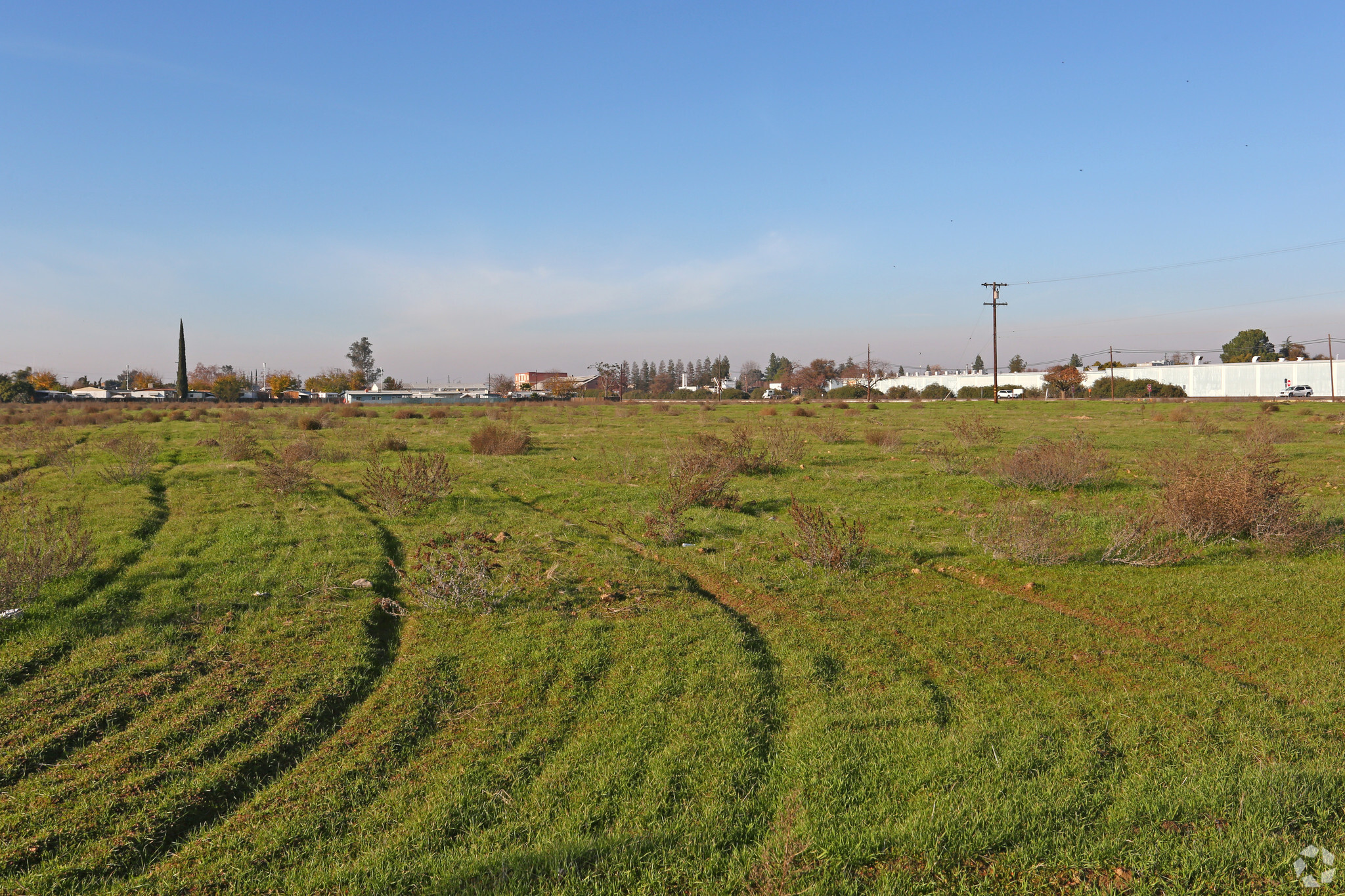 W Tuolumne St, Fowler, CA for sale Primary Photo- Image 1 of 1