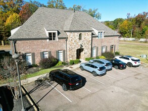 3249 W Sarazen's Cir, Memphis, TN for lease Building Photo- Image 2 of 3