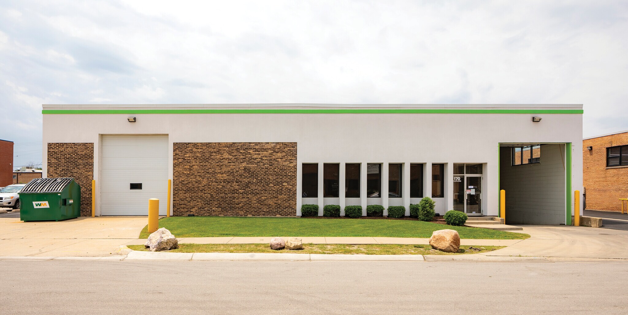 170 Gaylord St, Elk Grove Village, IL for lease Building Photo- Image 1 of 2