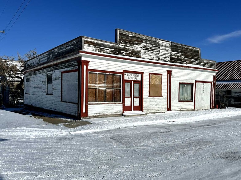 204 1 E ave, Hussar, AB for sale - Building Photo - Image 3 of 9