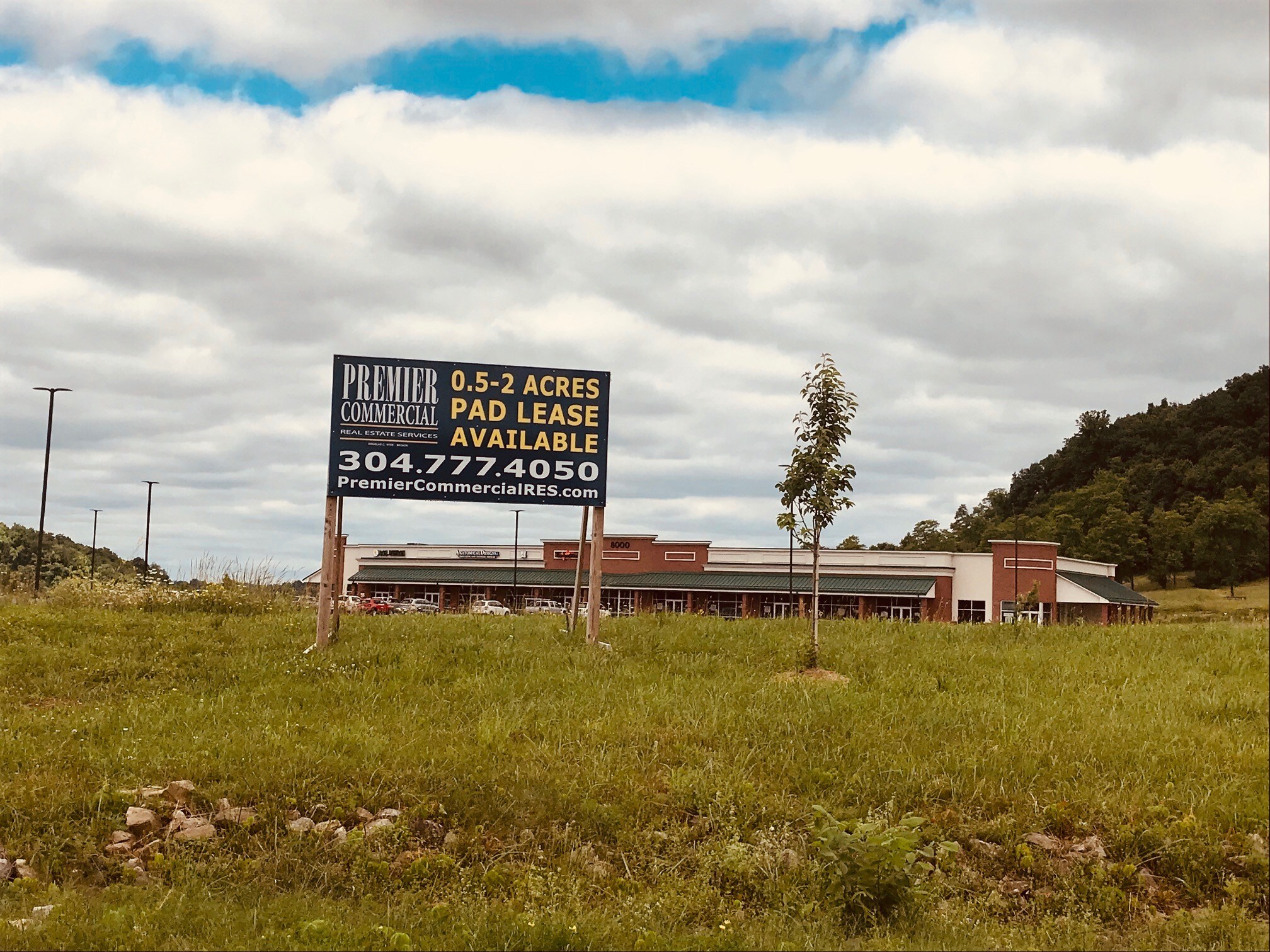 1000 Jerry Dove Dr, Bridgeport, WV 26330 Market Place Pad Sites