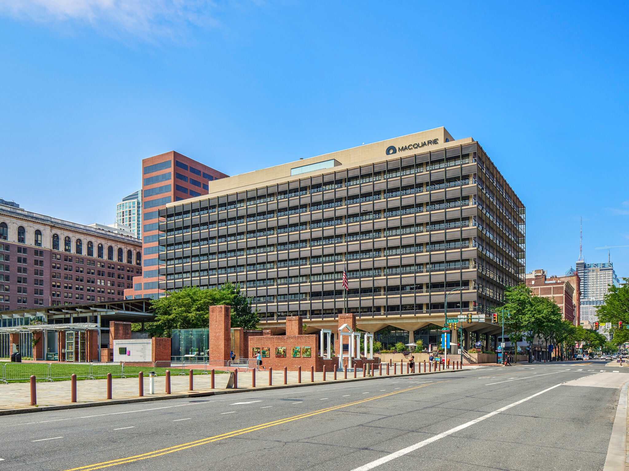 100 S Independence Mall W, Philadelphia, PA for lease Building Photo- Image 1 of 11