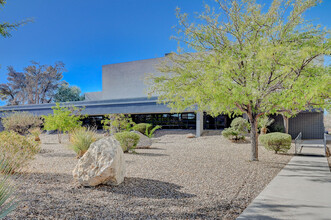 2400-2402 N Tenaya Way, Las Vegas, NV for lease Building Photo- Image 1 of 9