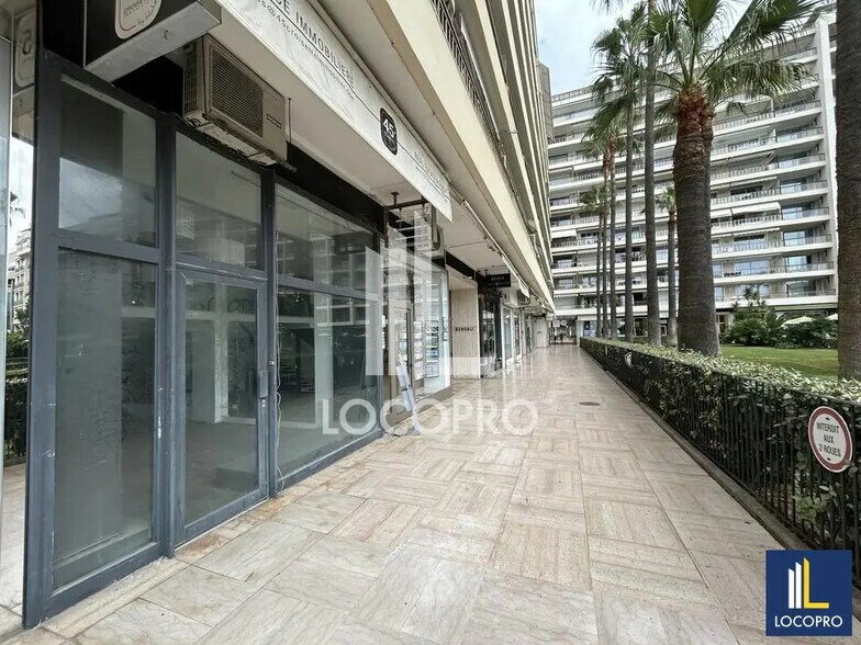 Retail in Cannes for lease - Building Photo - Image 1 of 6