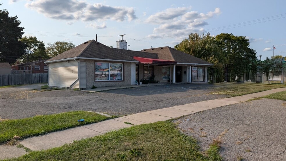 6985 N Merriman Rd, Garden City, MI for sale - Building Photo - Image 2 of 2