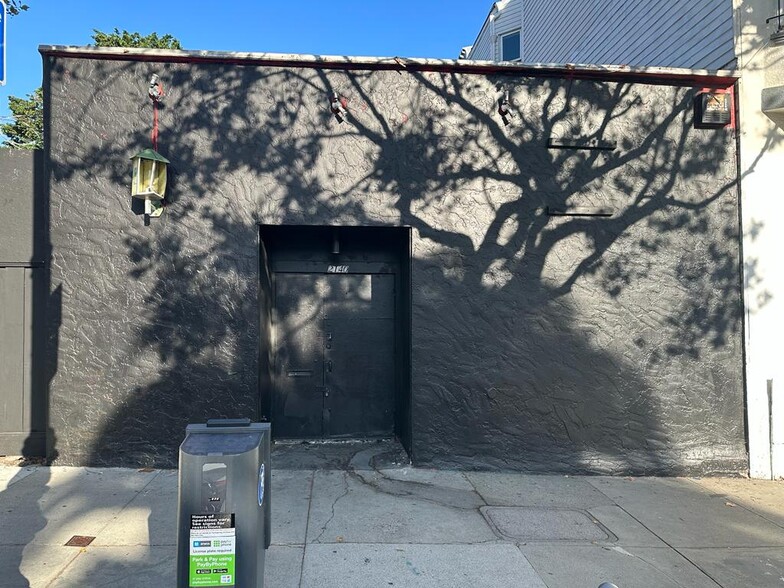 2140 Market St, San Francisco, CA for lease - Building Photo - Image 1 of 14