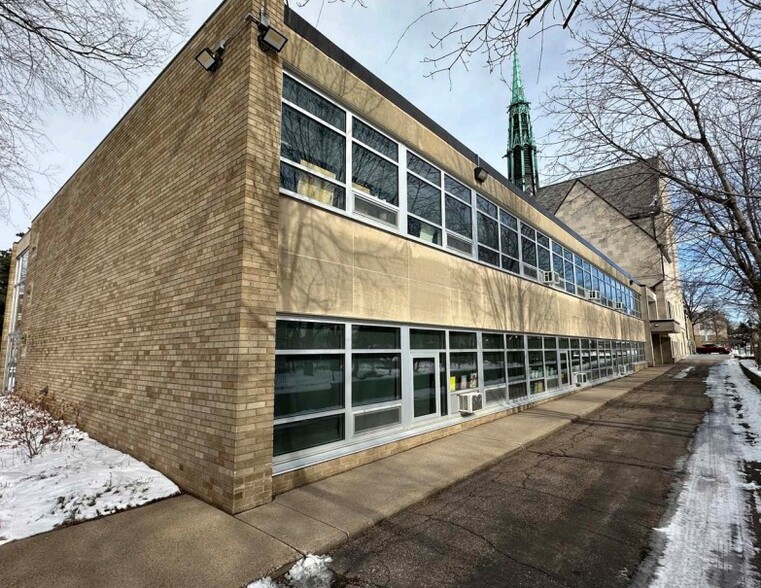 1514 Englewood Ave, Saint Paul, MN for lease - Building Photo - Image 1 of 1