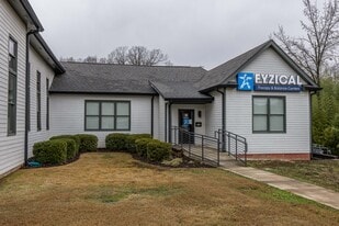 5576 Peachtree Rd, Atlanta GA - Commercial Real Estate