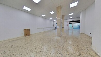 Retail in Madrid, MAD for lease Interior Photo- Image 2 of 11