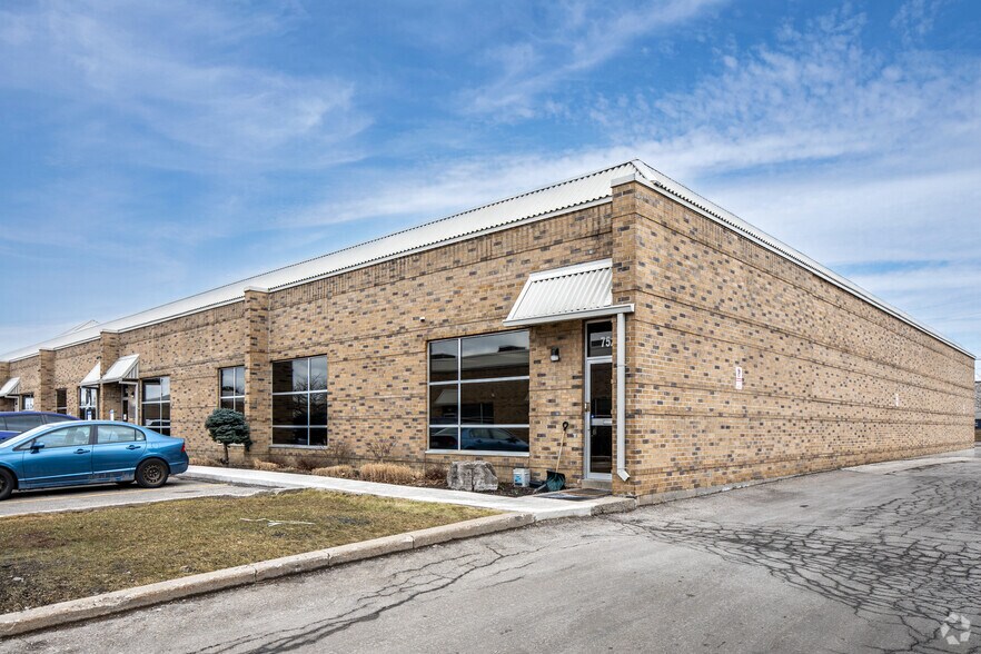 7502-7526 Bath Rd, Mississauga, ON for lease - Building Photo - Image 2 of 2