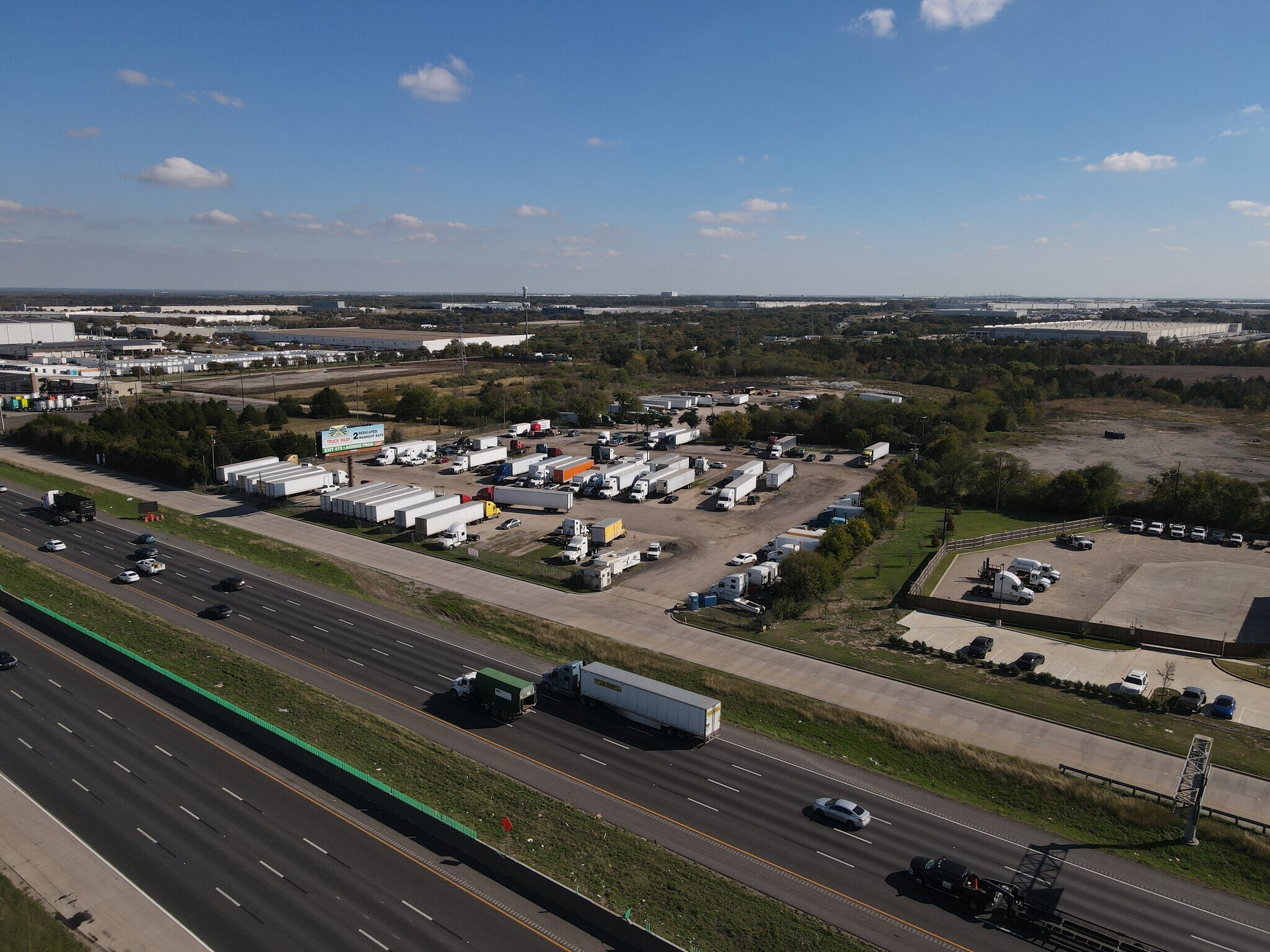 6820 Lyndon B Johnson Freeway - ye3un90