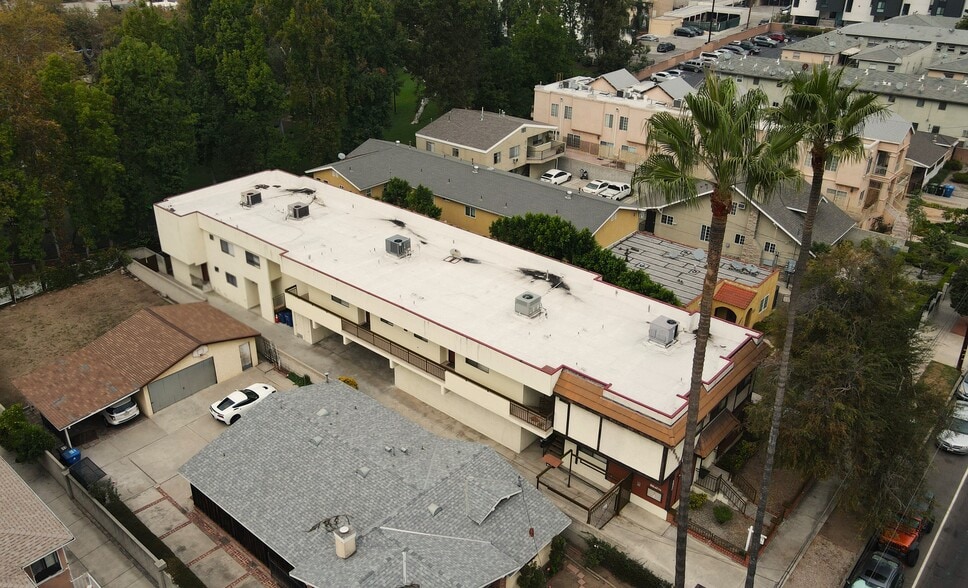 5227 Eagle Dale Ave, Los Angeles, CA for sale - Building Photo - Image 2 of 11