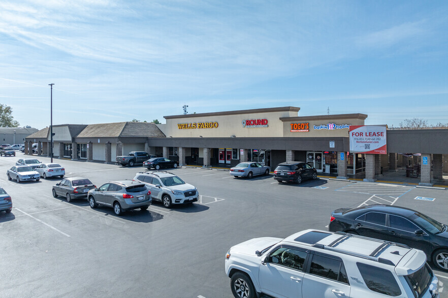 5642-5728 Folsom Blvd, Sacramento, CA for sale - Primary Photo - Image 1 of 1