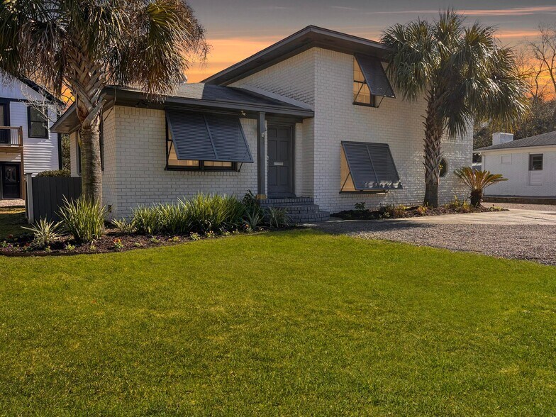 1230 Folly Rd, Charleston, SC for sale - Building Photo - Image 1 of 1