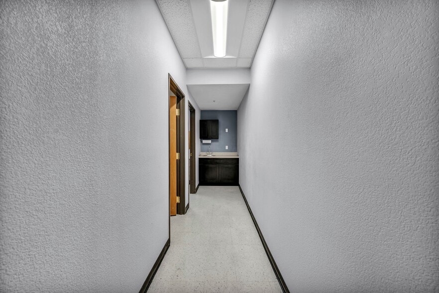 2245 Meridian Blvd, Minden, NV for lease - Building Photo - Image 3 of 20