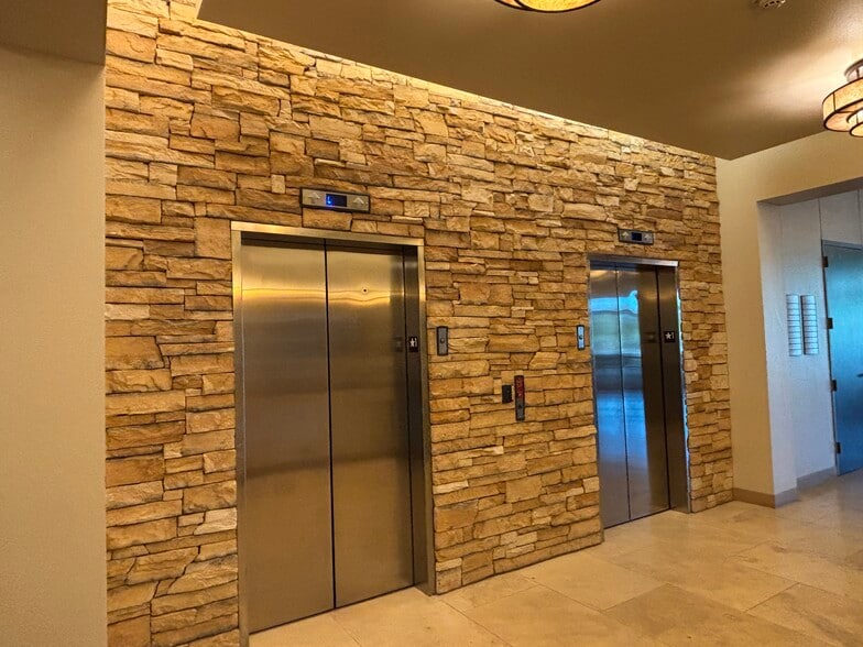 2800 Shoreline Dr, Denton, TX for sale - Interior Photo - Image 3 of 25