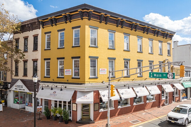 More details for 2 E Main St, Freehold, NJ - Retail for Auction