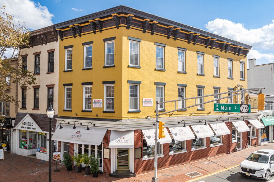 2 E Main St, Freehold, NJ for sale - Primary Photo - Image 1 of 1