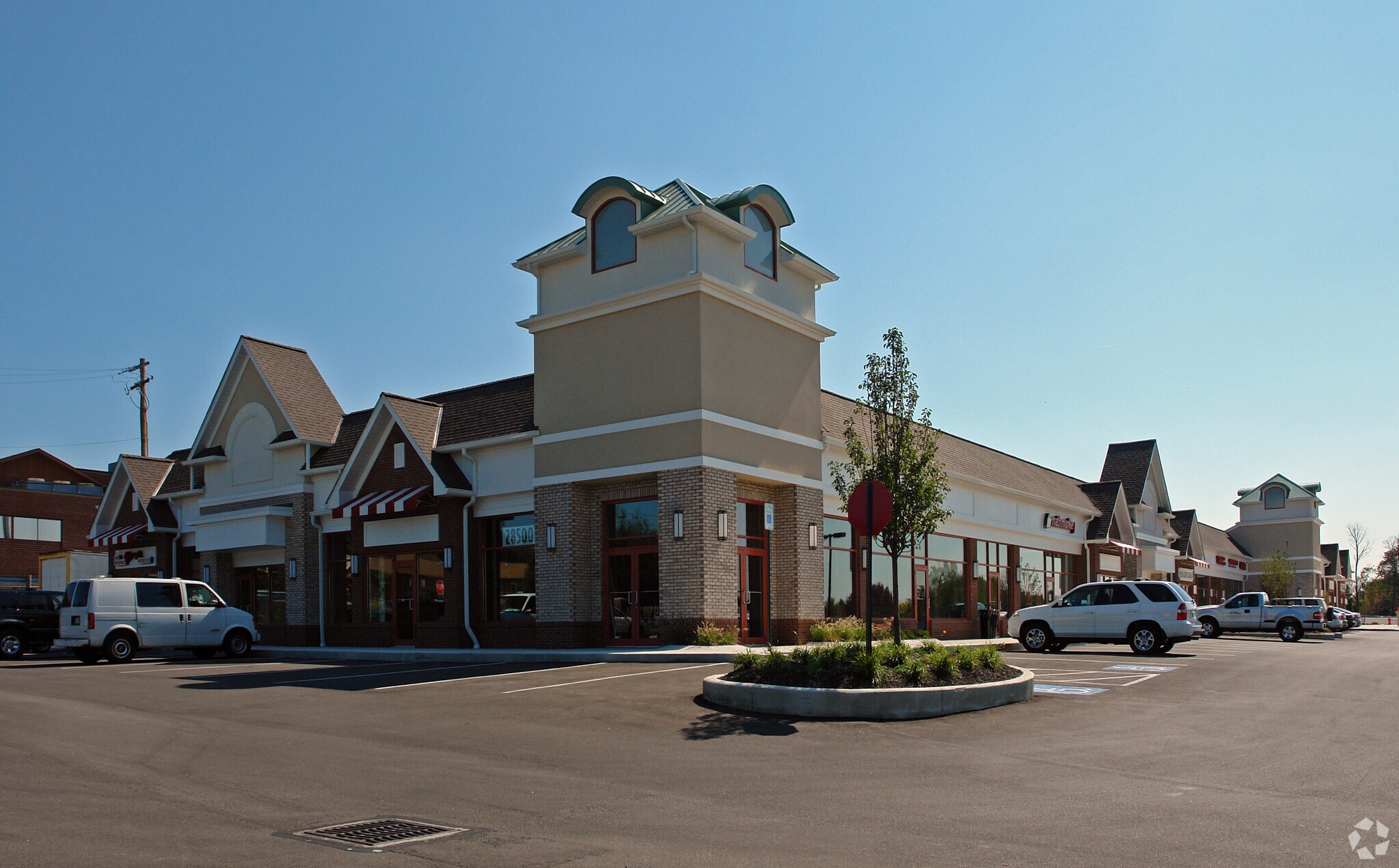 28500 Miles Rd, Solon, OH 44139 Shoppes of Solon North