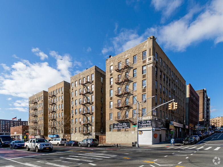 2427 Webster Ave, Bronx, NY for sale - Primary Photo - Image 1 of 1