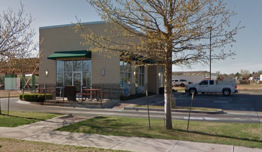 5703 Gem Lake Rd, Amarillo, TX 79106