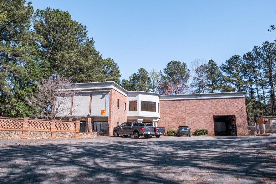 2306 Perimeter Park Dr, Atlanta, GA for sale - Primary Photo - Image 1 of 7