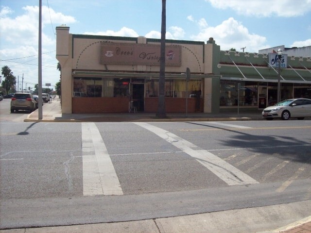 303 S Texas Blvd, Weslaco, TX for sale Primary Photo- Image 1 of 1