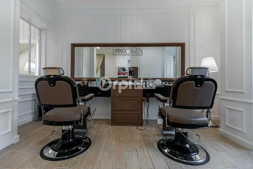 Retail in Tarbes for sale - Interior Photo - Image 2 of 6